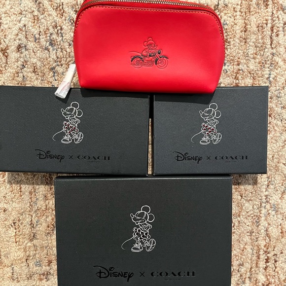 NWT! Coach MM Disney Tote 6 set! Choose the wristlet you want! - Picture 5 of 13